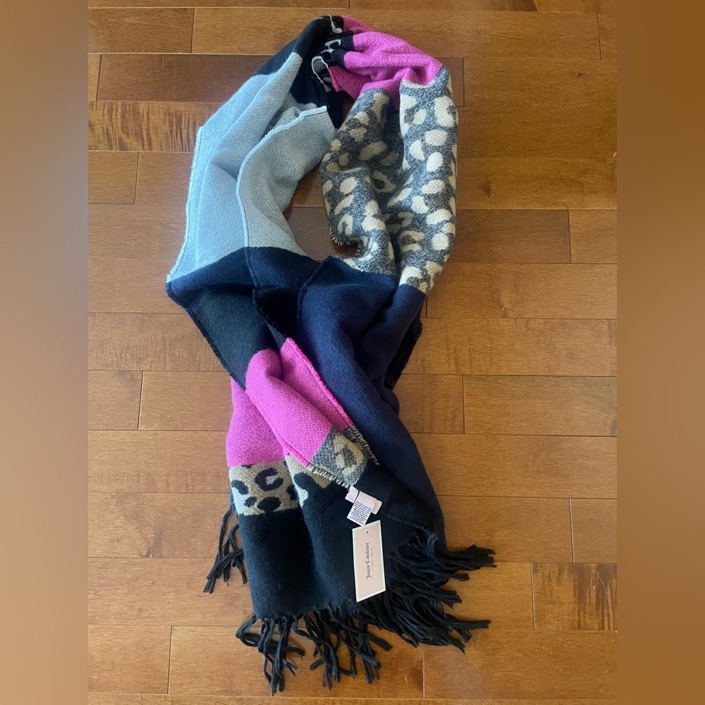 Juicy Couture Large Cozy Scarf/Shawl NWT